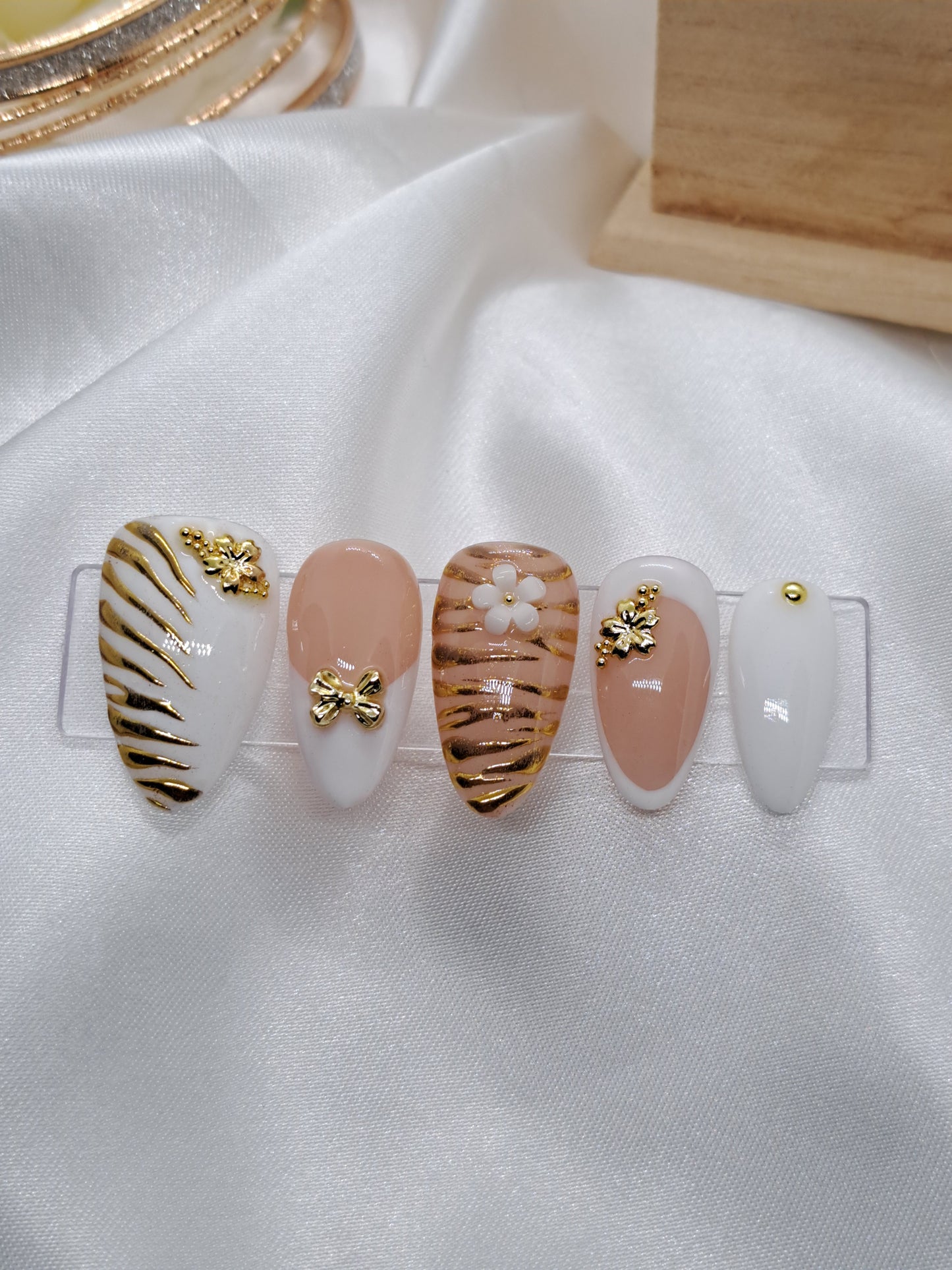 The Alabaster Gilt Dynasty