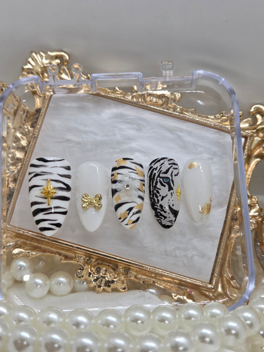 The Aureum Tigris Bloodline